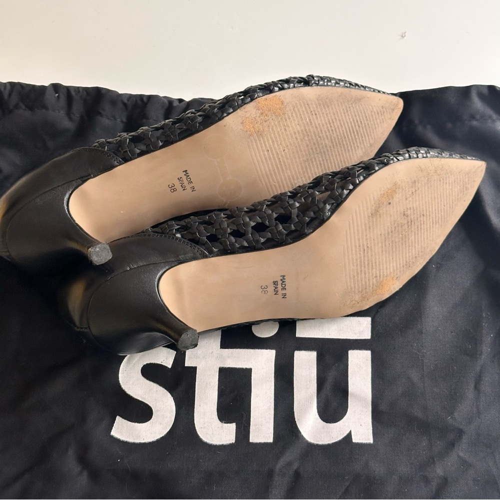 Stiu Woven Leather Kitten Heels - Picture 7 of 7